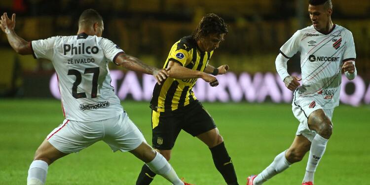 Peñarol Vs Atlético Paranaense