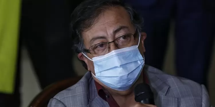 Gustavo Petro, senador de la República Gustavo Petro, líder de la Colombia Humana