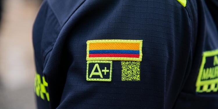 NUEVO UNIFORME DE LA POLICÍA NACIONAL POLICÍA NACIONAL