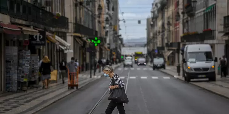 Uso de tapabocas en Portugal ya no es obligatorio