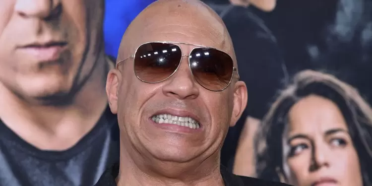 Vin Diesel es visto de vacaciones con protuberante panza Vin Diesel es visto de vacaciones con protuberante panza