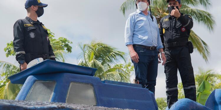 Incautación de un semisumergible del Clan del Golfo con la 'Operación Senen'