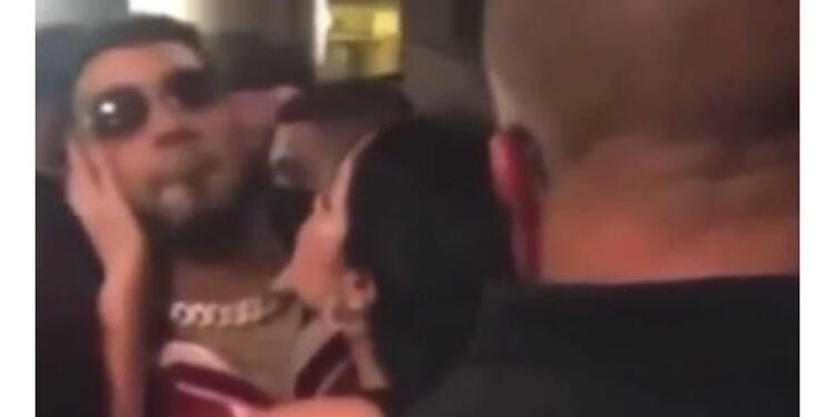Anuel AA rechaza beso de fan y se burla en sus redes sociales