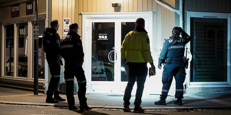 Ataque con arco en Noruega Autoridades atienden ataque con arco en Noruega