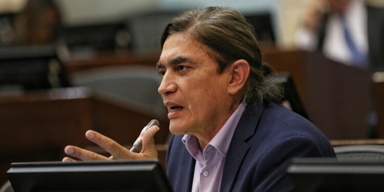 Gustavo Bolívar no querría pagar peajes y gasolina de su esquema, según UNP Gustavo Bolívar no querría pagar peajes y gasolina de su esquema, según UNP
