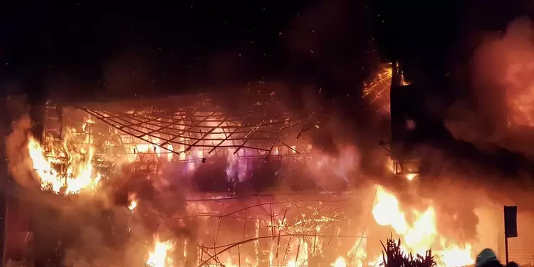 Incendio en edificio de Taiwán dejó 46 muertos Incendio en edificio de Taiwán dejó 46 muertos