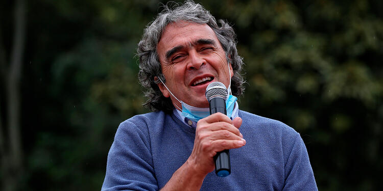 Sergio Fajardo, precandidato presidencial en elecciones 2022 Sergio Fajardo, precandidato presidencial.