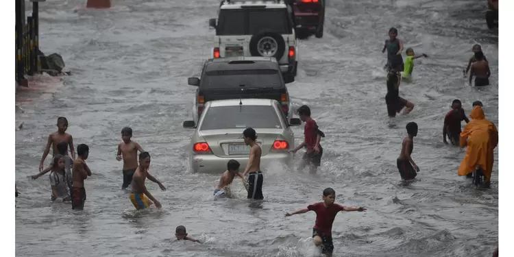 Tormenta Kompasu en Filipinas ha dejado más de 30 muertos Tormenta Kompasu en Filipinas ha dejado más de 30 muertos