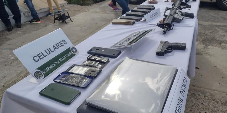 Armamento incautado en operativo de las autoridades Armamento incautado en operativo de las autoridades