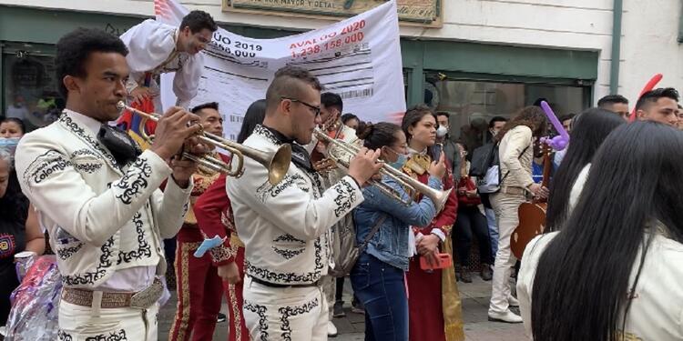 Mariachis para la alcaldesa de Bogotá