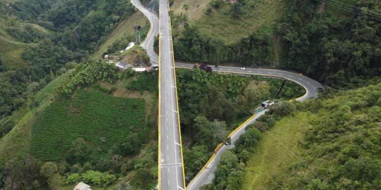 Cruce de la Cordillera Central contempla 60 obras. Cruce de la Cordillera Central contempla 60 obras.