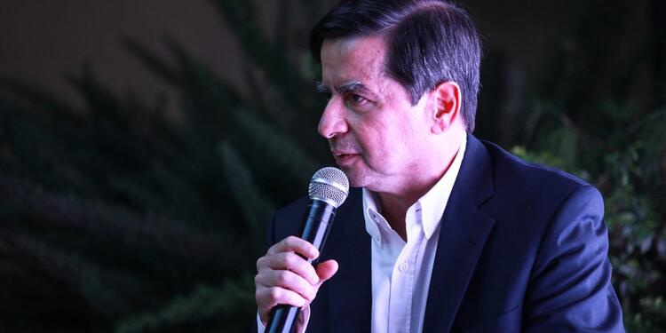 Juan Fernando Cristo, precandidato presidencial Juan Fernando Cristo, precandidato presidencial