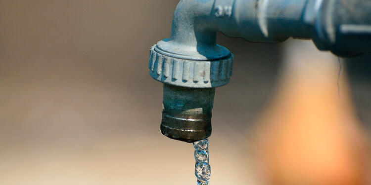 Llave de agua Llave con baja presión ante corte de agua