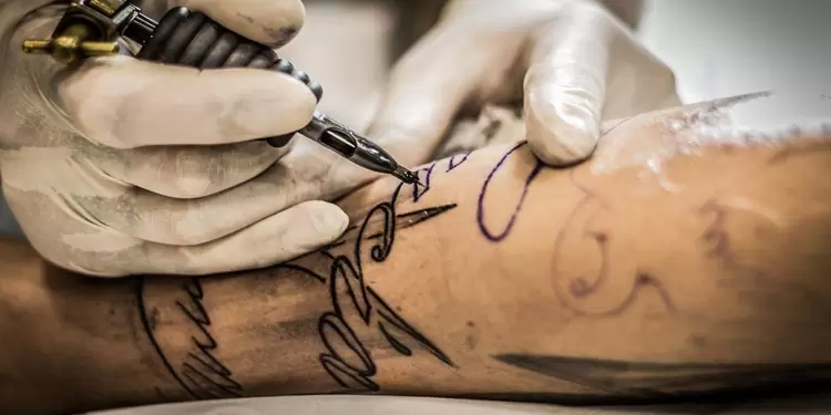 Cuidado de tatuaje