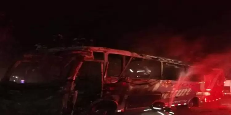 Bus incinerado Tuluá