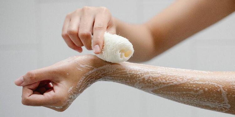 Bañarse - imagen de referenci Ducharse