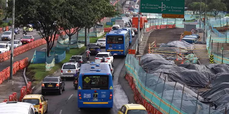 Cierre de puente de Avenida 68 con calle 26