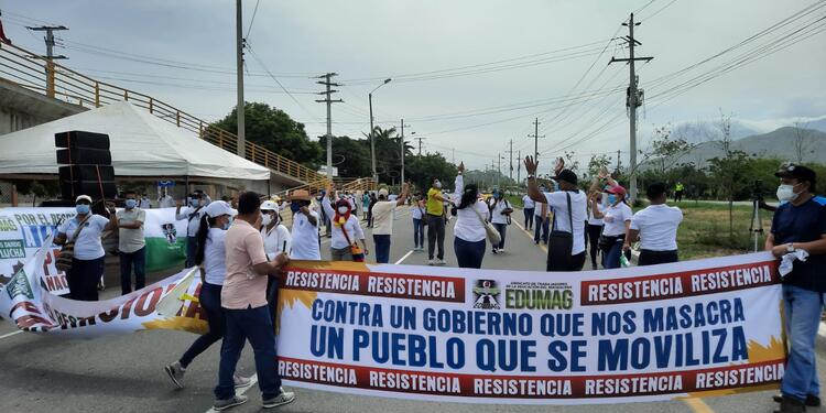 Docentes buscan que se les pague el mes de diciembre antes de finalizar el 2021