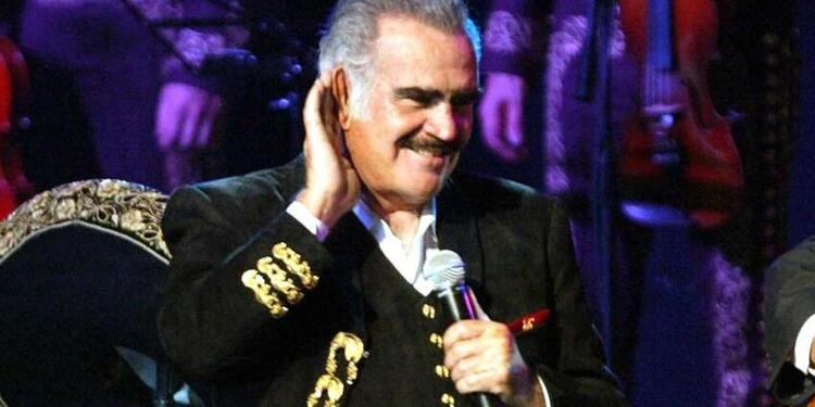 Vicente Fernández.
