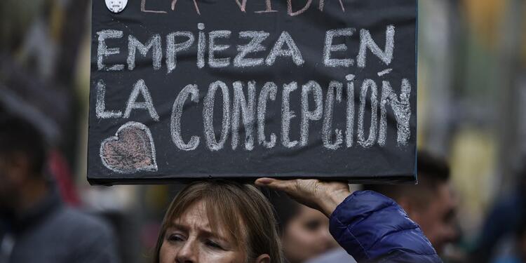 Aborto en Colombia - protesta contra el aborto frente al Palacio de Justicia, en Bogotá