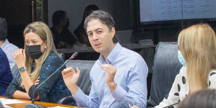 Daniel Quintero Daniel Quintero, alcalde de Medellín, cree que se salvará en la revocatoria