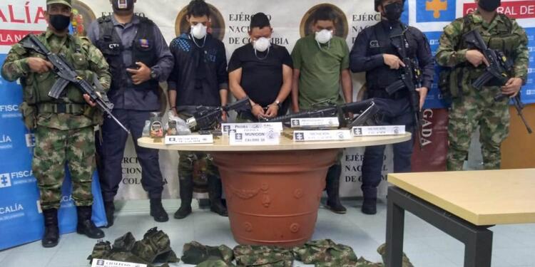 También fueron judicializados un hermano y un subalterno