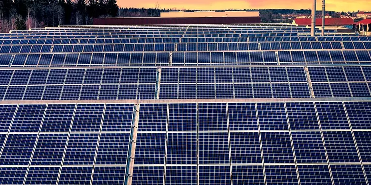 Paneles solares más eficientes para generar energía solar Paneles solares generar y guardan energía del sol