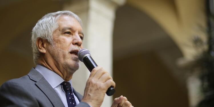 Enrique Peñalosa se contagió de covid y tuvo que ser hospitalizado