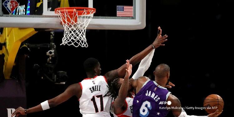 Lakers vs Trail Brazers