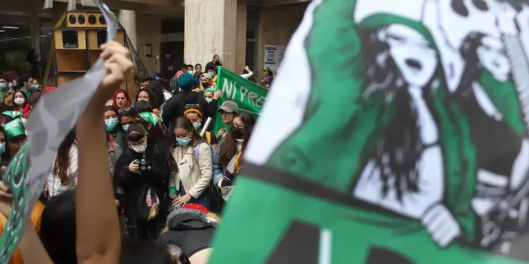 Aborto en Colombia: Despenalización discutida por Corte Constitucional