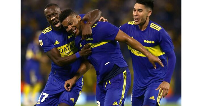 Frank Fabra celebra gol Frank Fabra celebra gol que marcó con Boca Juniors