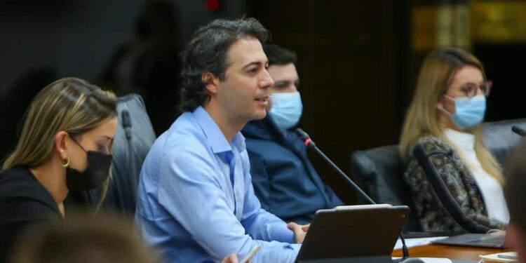Referencia alcalde de Medellín, Daniel Quintero.