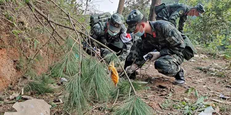 Accidente de avión en China dejó 132 muertos.