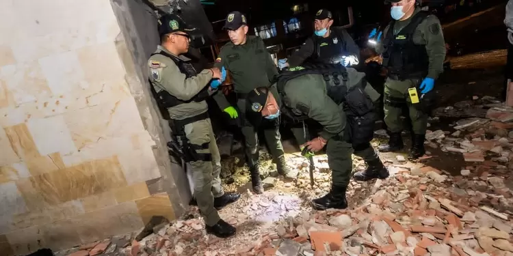 Atentado CAI al sur de Bogotá Atentado CAI al sur de Bogotá