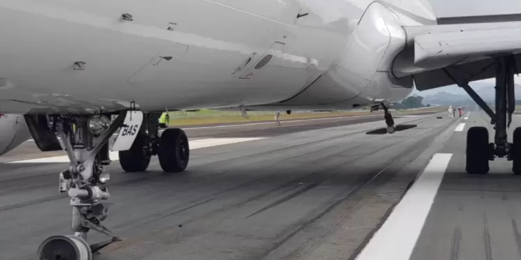 Aterrizaje de emergencia en aeropuerto José María Córdova Aterrizaje de emergencia en aeropuerto José María Córdova