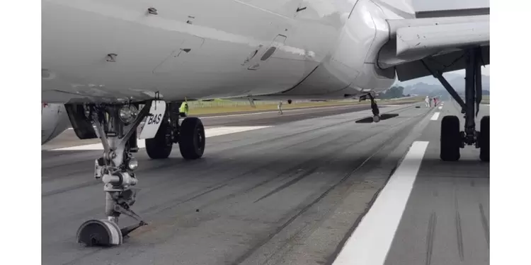 Avión que sufrió percance en Rionegro Avión que aterrizó de emergencia en Rionegro por problemas en tren de aterrizaje