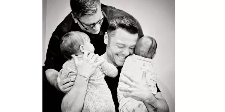 Tiziano Ferro y su esposo Victor Allen ahora son papás de dos bebés