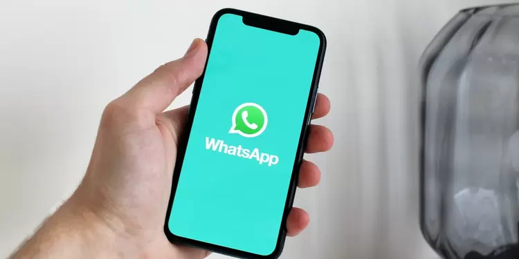 WhatsApp WhatsApp