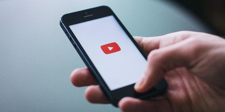 YouTube YouTube