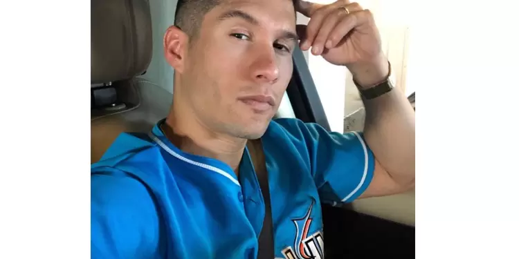 Chyno Miranda en su carro