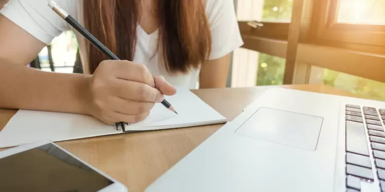 Estudiante Estudiante