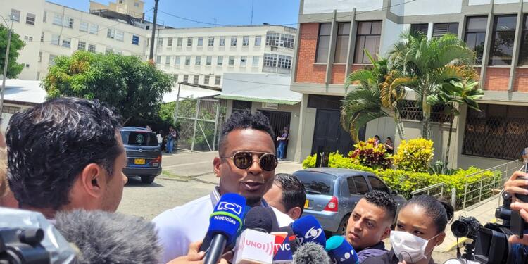 reddy Steven Rincón, el otro hijo del astro del fútbol, manifestó que alrededor del accidente se ha dado información muy distorsionada.