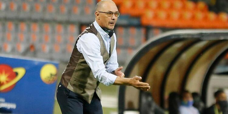 Alfredo Arias, nuevo técnico de Santa Fe Alfredo Arias, nuevo técnico de Santa Fe