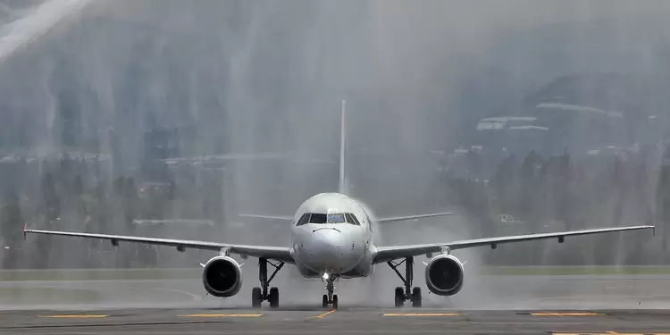 Avión Ecuador
