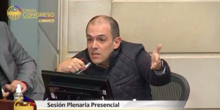 Senador Santiago Valencia