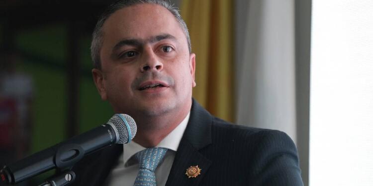 Juan Camilo Restrepo Gómez, alcalde (e) de Medellín Juan Camilo Restrepo Gómez, alcalde (e) de Medellín