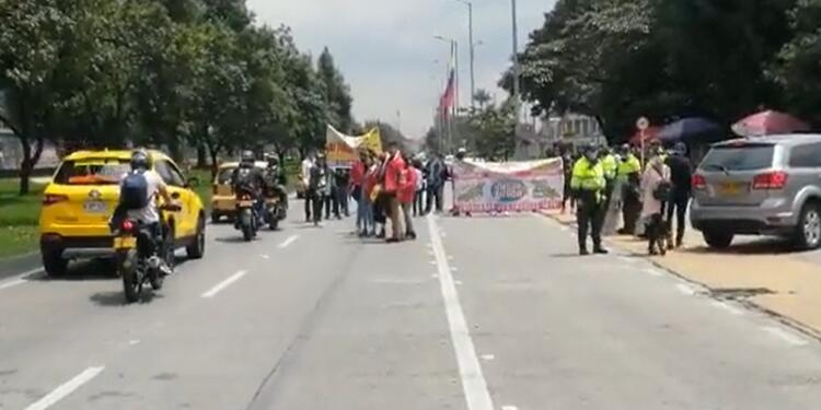 Protestas arrendatarios de Justo y Bueno en cale 26
