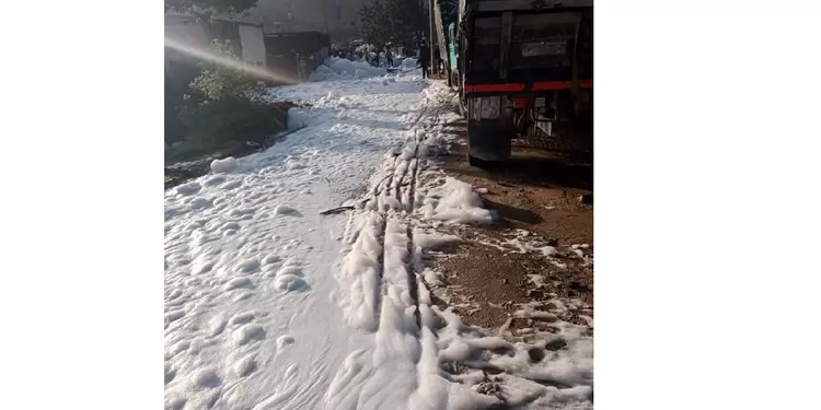 ESPUMA CONTAMINANTE EN SOACHA