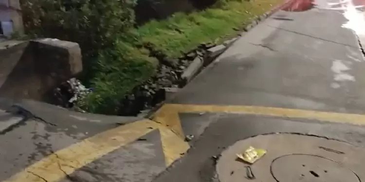 Hundimiento de tierra en Puente Aranda Hundimiento de tierra en Puente Aranda