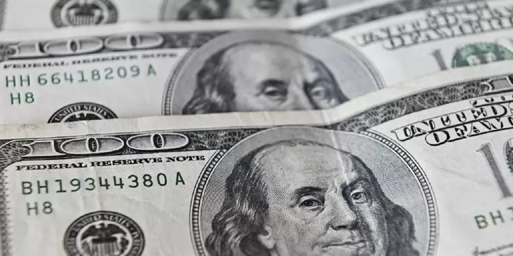 Dólar - billetes de dólares
